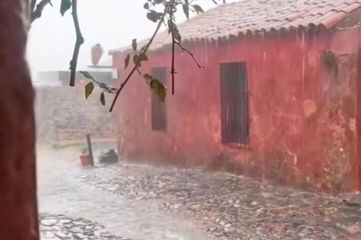 Walking tour Colonia del Sacramento. ENG, SPA, GER, BY