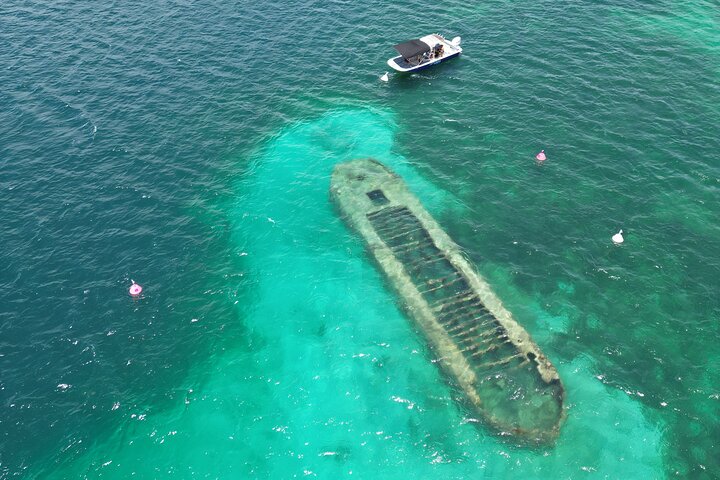 Visite guidée en français en bateau : Mangrove, ilets, snorkeling