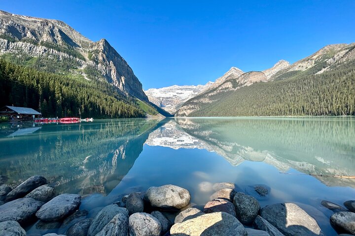 Calgary/Canmore/Banff: Moraine Lake & Lake Louise Return Shuttle