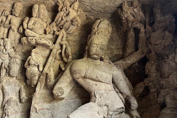 Elephanta Caves Exploration: Guided Tour with Ferry Experience