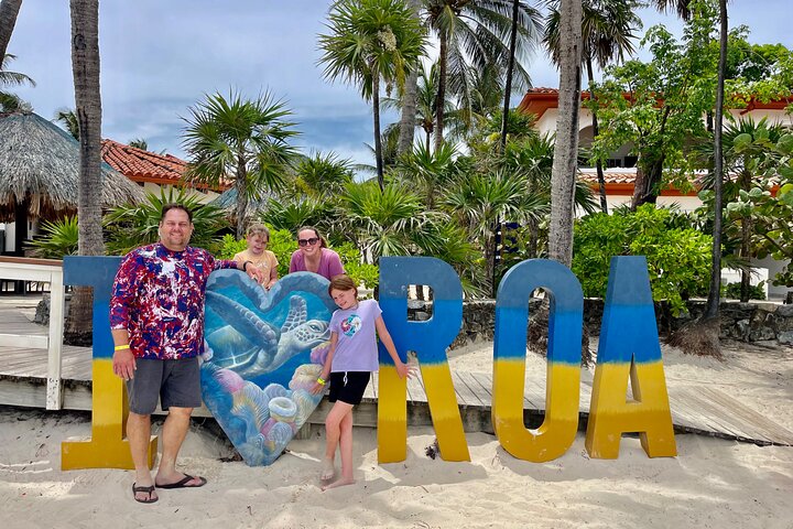 Roatán Private Snorkeling, Wildlife Park, and West Bay Beach