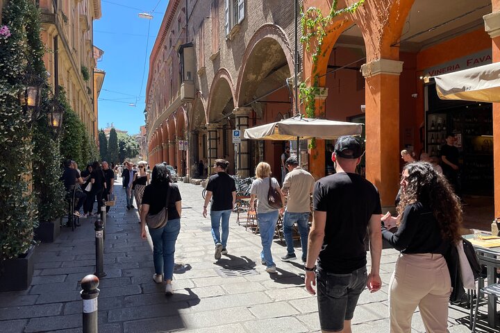 Bologna Walking Food Tour and Highlights with a Local Guide