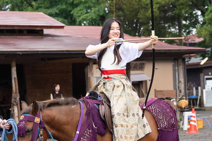 Horseback Archery Experience with Mt. Fuji Views