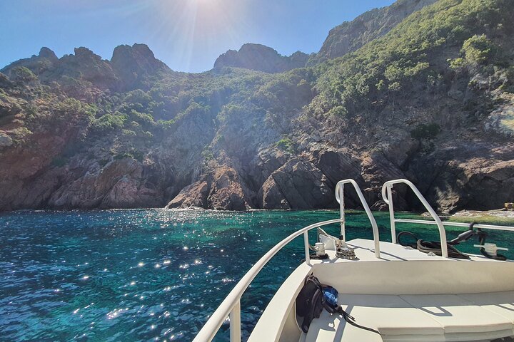 Check-out from Porto Scandola Girolata Capo-Rosso