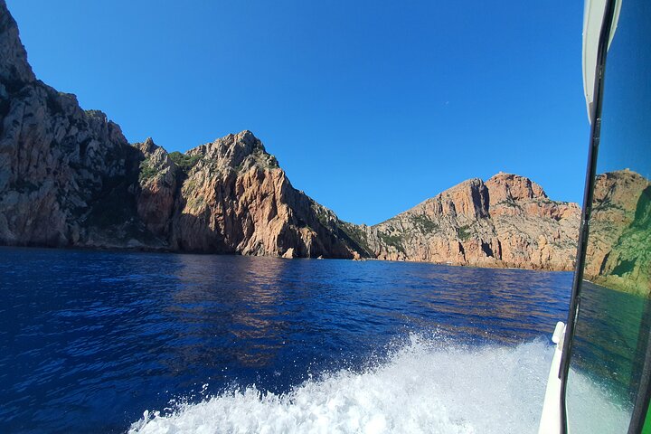 Check-out from Porto Scandola Girolata Capo-Rosso