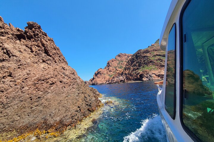 Check-out from Porto Scandola Girolata Capo-Rosso