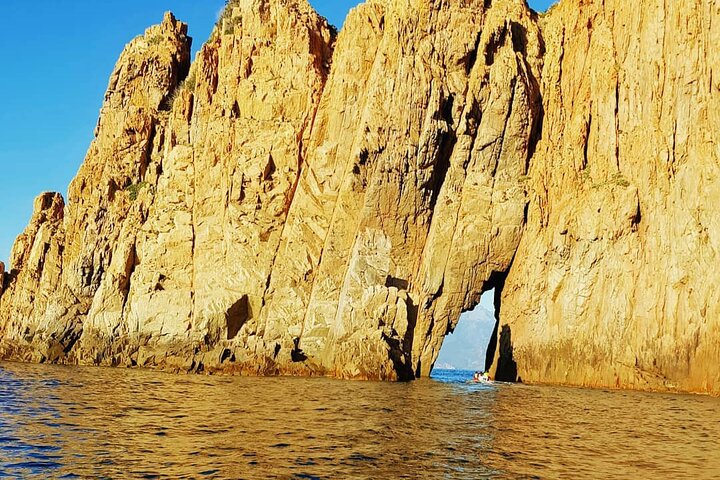 Check-out from Porto Scandola Girolata Capo-Rosso