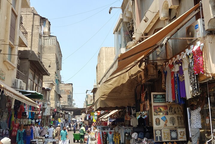 Private Guided Walking Tour in ElMoez Street & Khan Elkhalili.