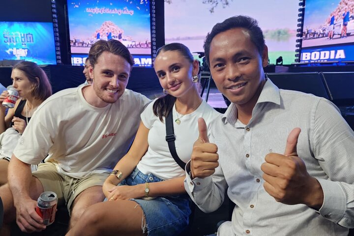Watch Live Khmer Traditional boxing in Phnom Penh