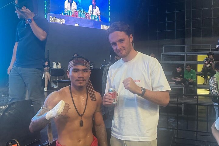 Watch Live Khmer Traditional boxing in Phnom Penh