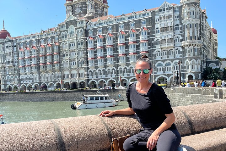 Private Mumbai City Tour with Guide and Transport