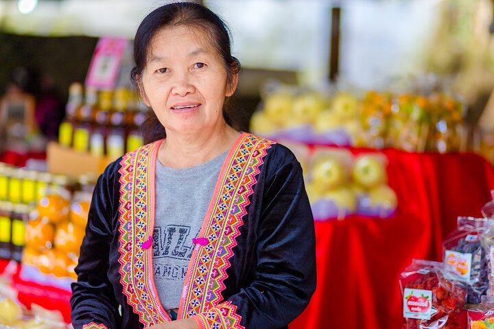 Doi Inthanon National Park, Waterfall & Royal Project Day Tour From Chiang Mai