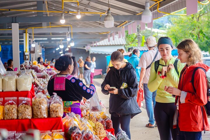 Doi Inthanon National Park, Waterfall & Royal Project Day Tour From Chiang Mai