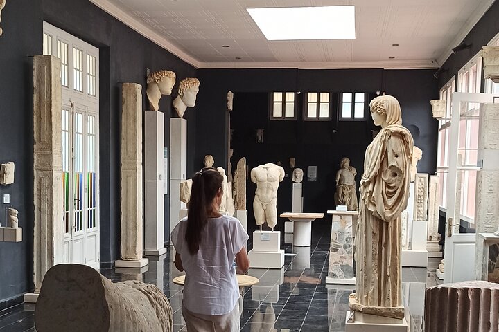 Explore the Ruins of Tipaza and Cherchell