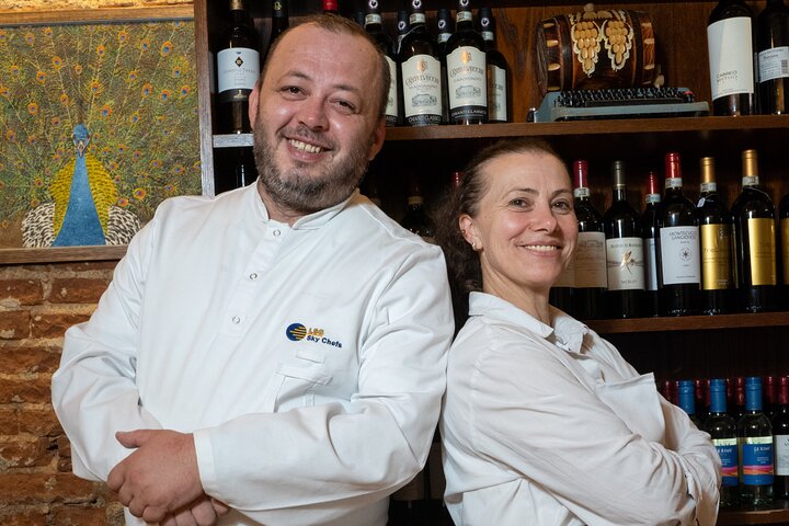 Florence Pasta & Tiramisu Cooking Class with Unlimited Wine