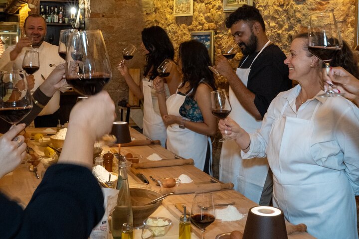 Florence Pasta & Tiramisu Cooking Class with Unlimited Wine