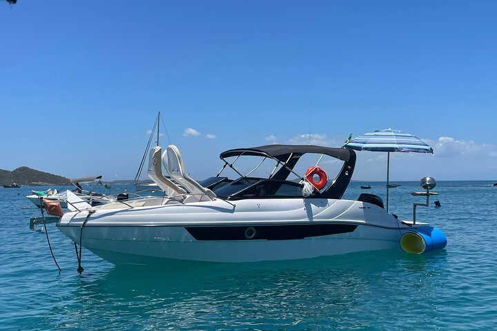 Private Boat Tour through the beautiful beaches and islands of Búzios
