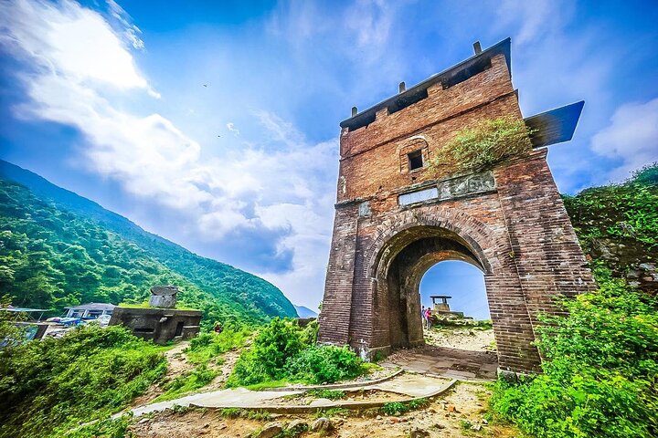 Hue - Danang - Hoi An: Private Car via Hai Van Pass and More