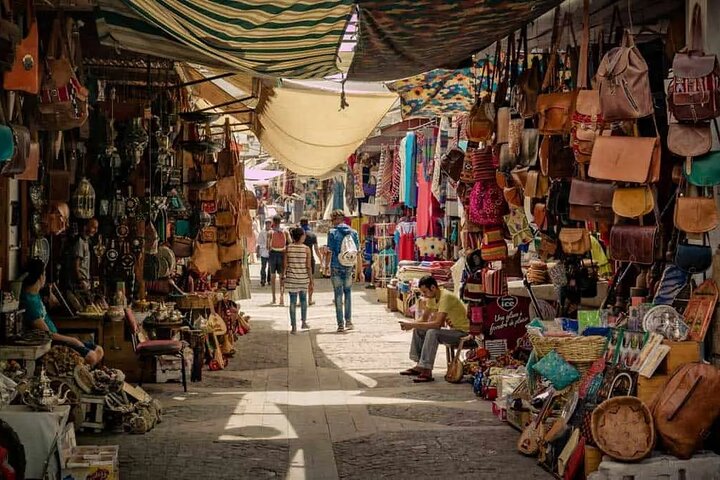 Private Guided Walking Tour of Fes Medina with Local Expert