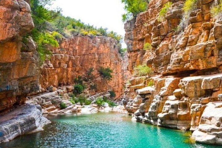 Guided paradise Valley excursion & Atlas Mountains swimming pools