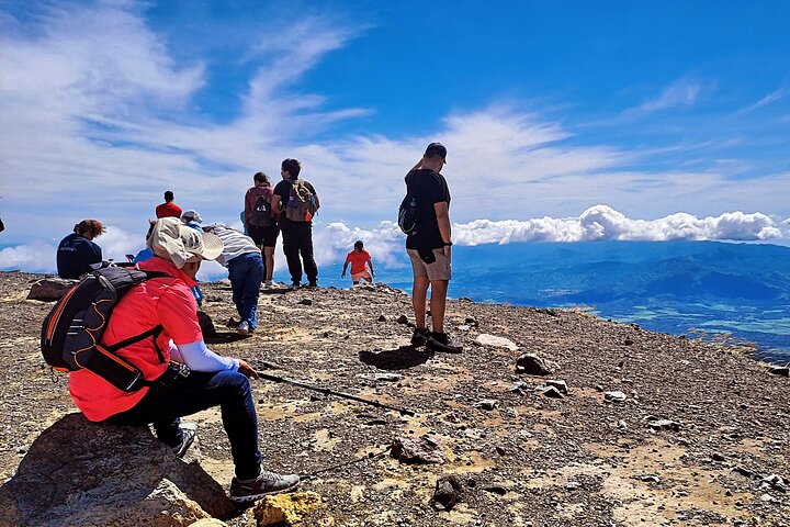 Santa Ana Volcano Hike & Lunch at Coatepeque Lake (Private Tour)