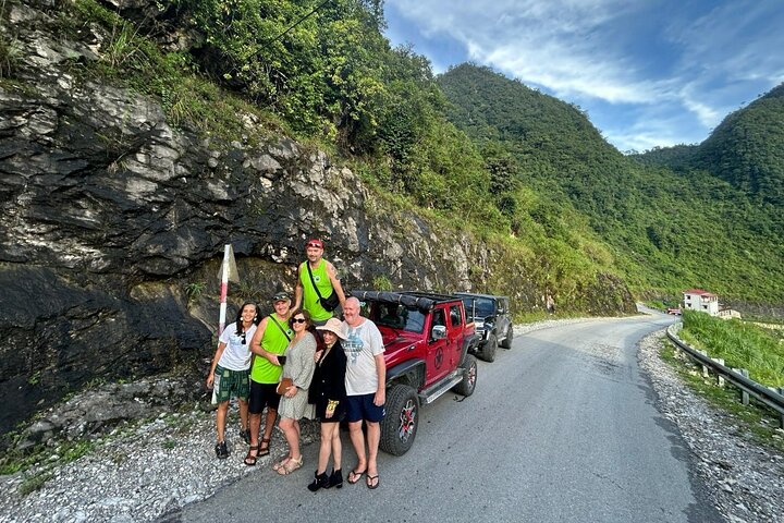Ha Giang Open Air New Model Jeep Tour 3 Days 2 Night