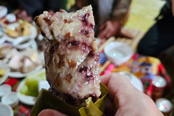 Motorbike Tour: Dien Bien Phu Food & Cultural Night Experience