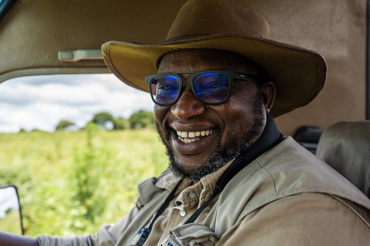 From Arusha: Safari 1 Day Trip to Arusha National Park