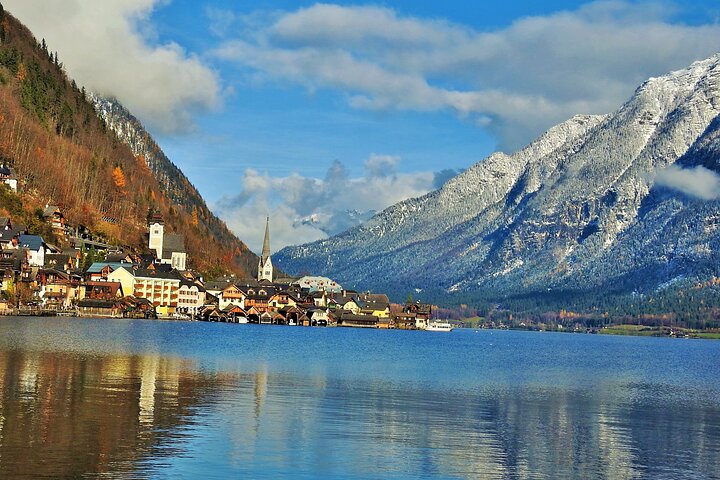 Full Day UNESCO Hallstatt, Austrian Lakes and Mountains Tour