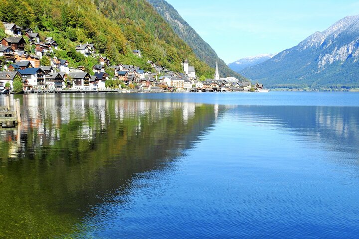 Full Day UNESCO Hallstatt, Austrian Lakes and Mountains Tour