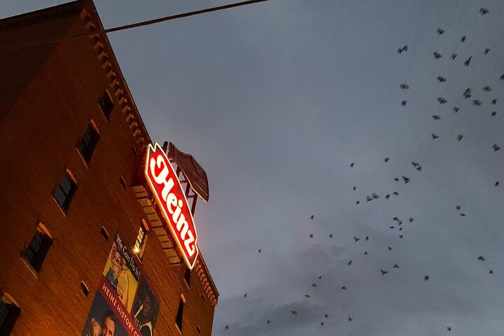 Black & Ghost Tour