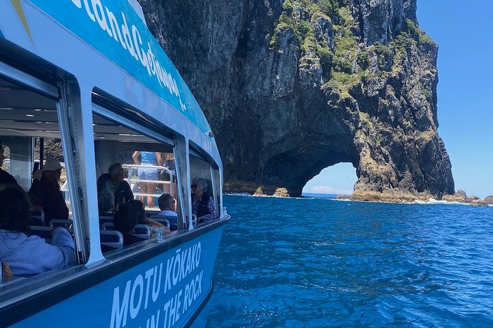 Hole in the Rock Cruise & Island Stopover (Half Day)
