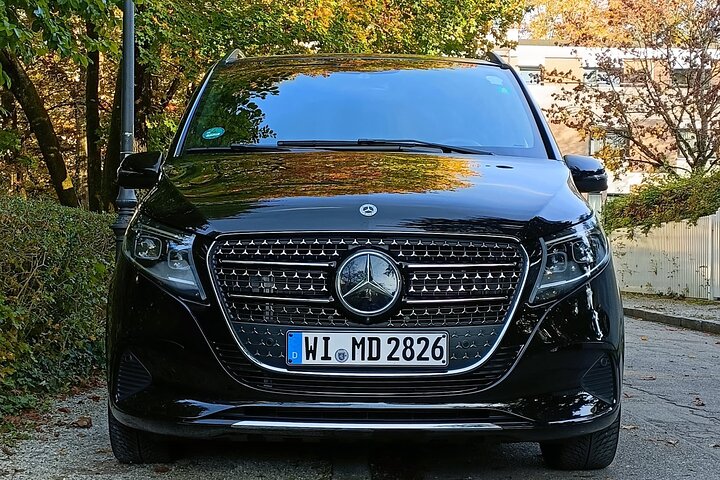 Mercedes Benz V-Class Airport Transfers