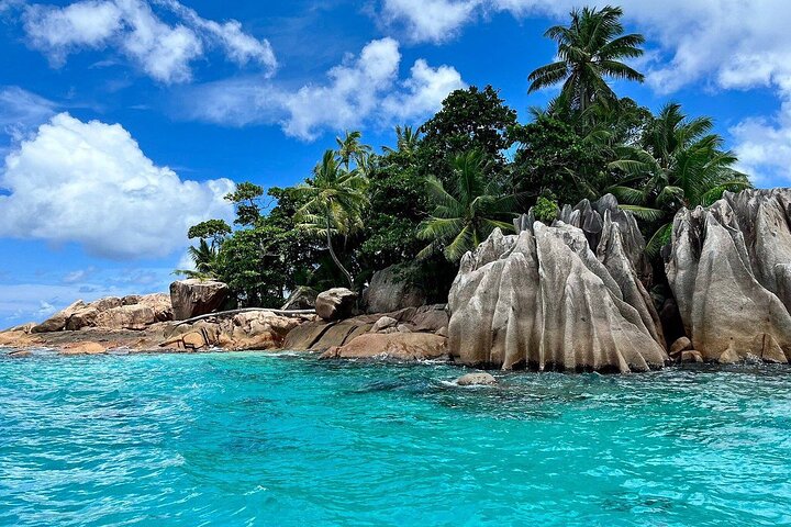 Full Day La Digue, Curieuse and Saint Pierre Island