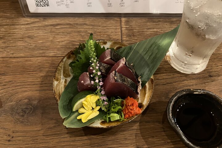 Osaka Local Izakaya Hopping: Food, Drinks & Nightlife