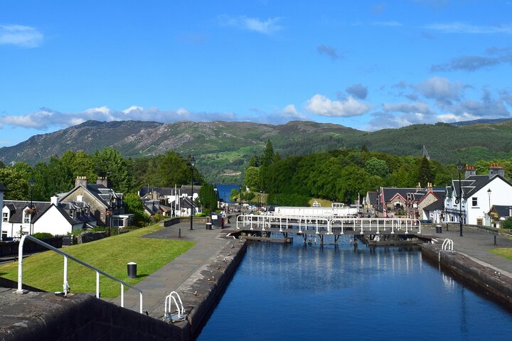 Loch Ness, Glencoe and Highlands Small Group Tour from Glasgow