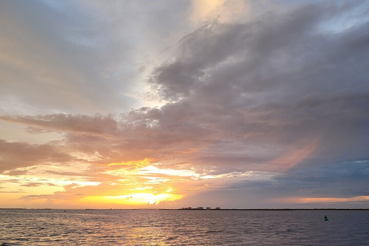 Fort Myers Beach Sunset and Dolphin Watching Cruise