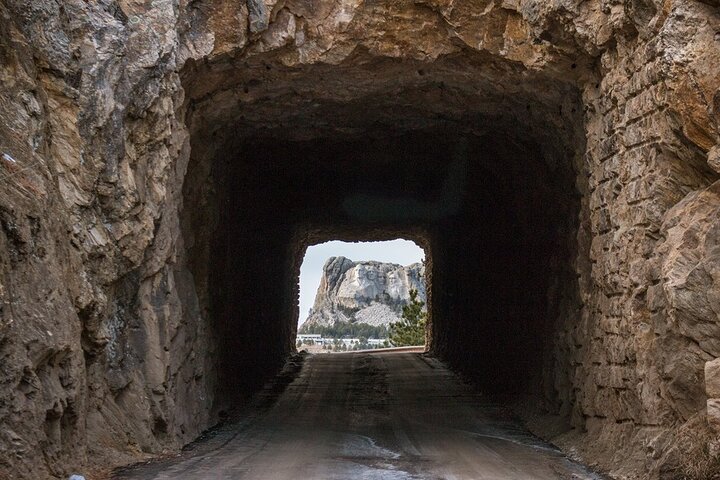 Mt Rushmore Night Ceremony and Tour - with Tunnels and Stargazing