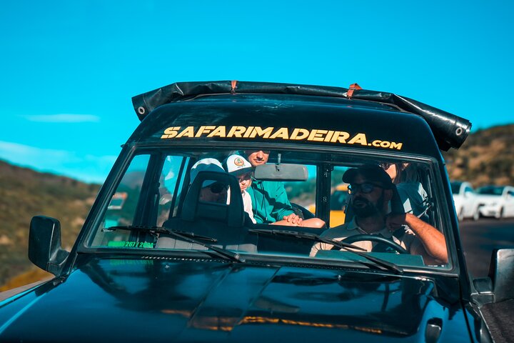 Full Day Jeep Safari East - Pico do Areeiro - Santana - Ponta de são Lourenço