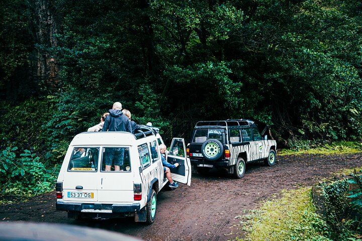 Full Day Jeep Safari East - Pico do Areeiro - Santana - Ponta de são Lourenço