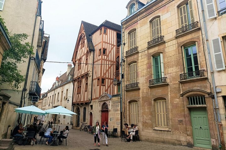 Guided tour of Dijon with your private professional guide!