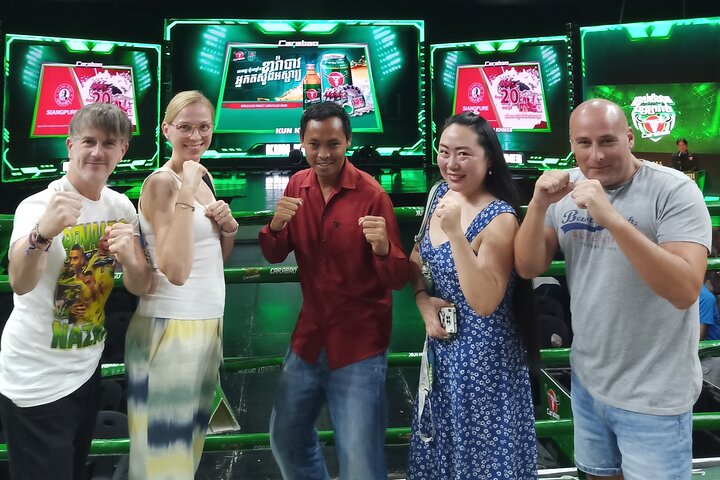 Watch Live Khmer Traditional boxing in Phnom Penh
