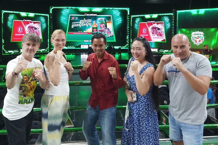 Watch Live Khmer Traditional boxing in Phnom Penh