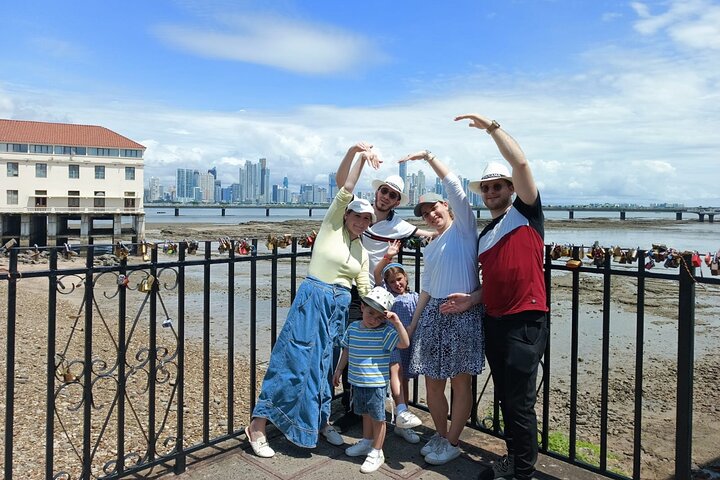Panama City & Canal: 2 Oceans 1 Day FROM COLON PORT BY LAND