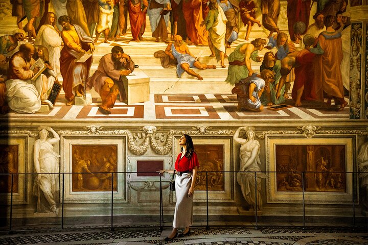 Skip the line Vatican Museums, Sistine Chapel and St Peters Tour