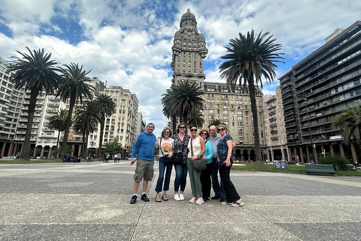 Tailor-made Montevideo: Private City Tour with a Local