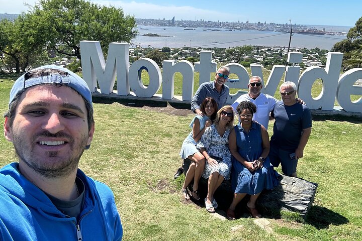 Tailor-made Montevideo: Private City Tour with a Local