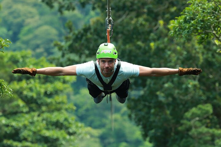 Extreme Zipline tour in Monteverde