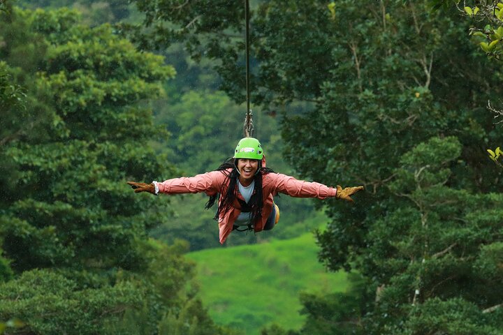 Extreme Zipline tour in Monteverde