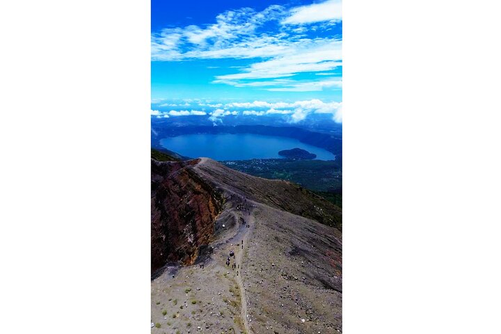Santa Ana Volcano Hike & Lunch at Coatepeque Lake (Private Tour)